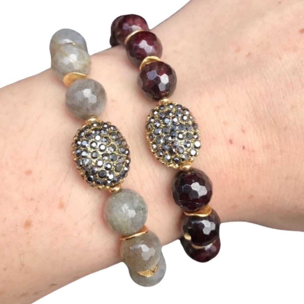 Garnet and Labradorite Beaded stretch Bracelet